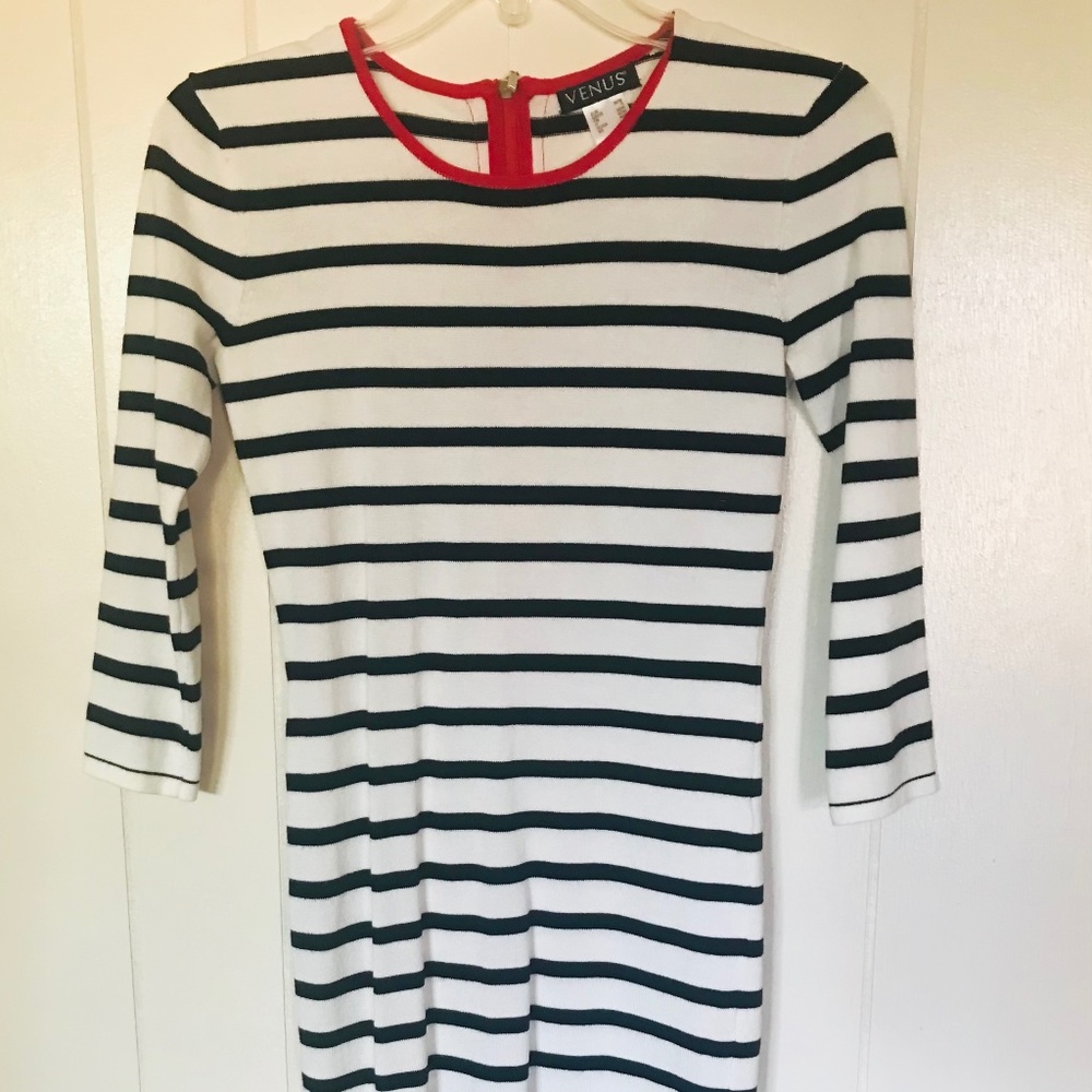 VENUS Sweater Dress